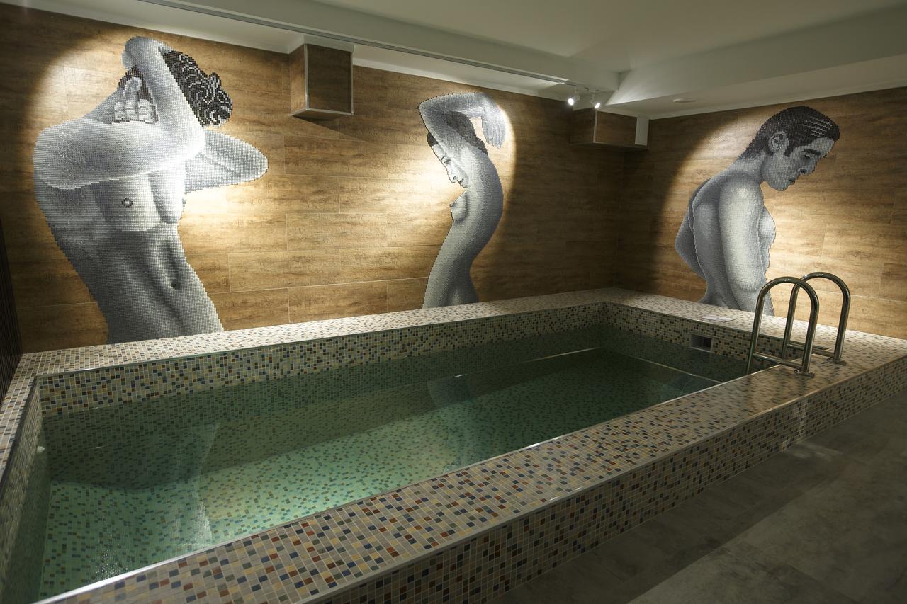Green Which Hotel Петропавловск Екстериор снимка
